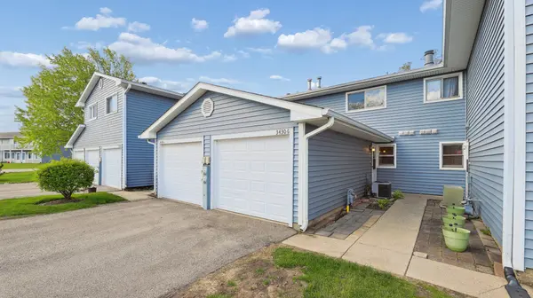 34306 N Birch LN #16C, Gurnee, IL 60031