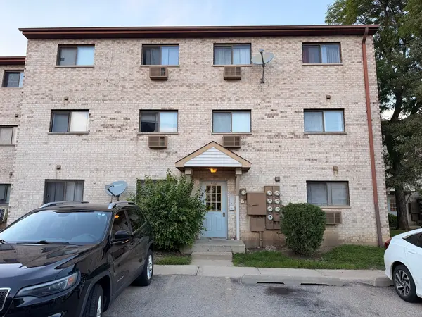 462 E OSAGE LN #1A, Palatine, IL 60074