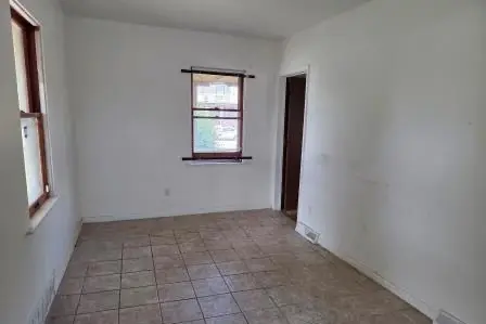 719 Greenbay AVE, Calumet City, IL 60409