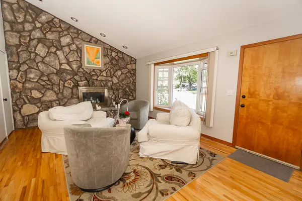 508 N Addison RD, Villa Park, IL 60181