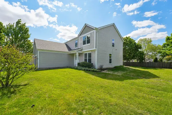 501 Bloomfield DR, Bolingbrook, IL 60440