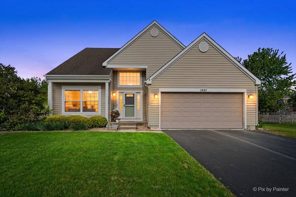 1491 Woodscreek CIR, Crystal Lake, IL 60014