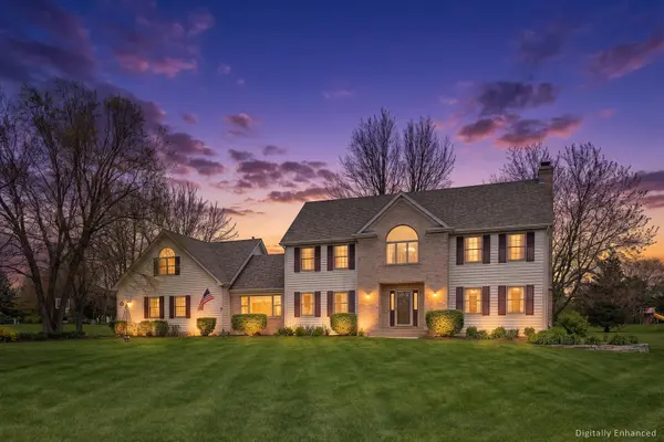 36W793 Red Gate CT, St. Charles, IL 60175