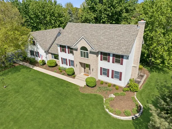 36W793 Red Gate CT, St. Charles, IL 60175