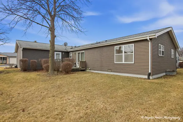4 Hialeah CT, Grayslake, IL 60030