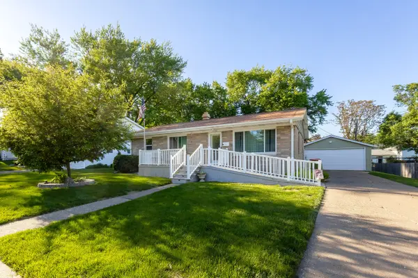 1920 E 31st ST, Davenport, IA 52807