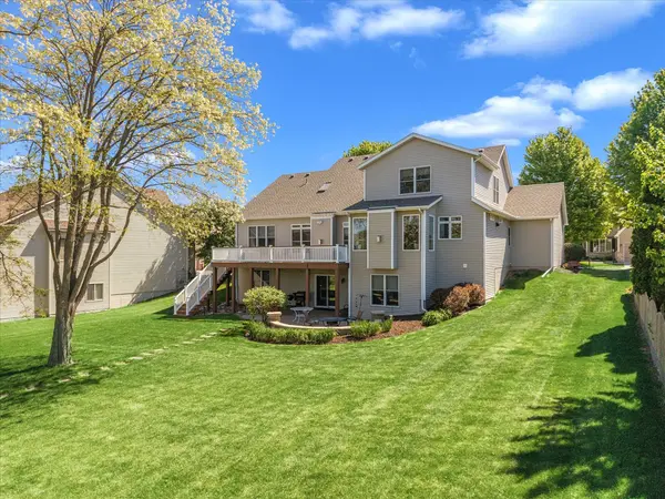 4980 Brittany CT, Bettendorf, IA 52722