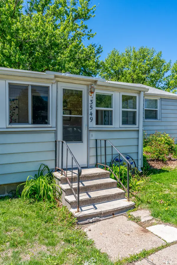 3549 41ST ST, Moline, IL 61265