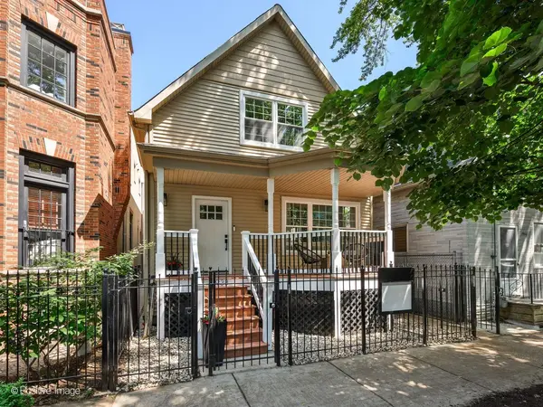 1938 W School ST, Chicago, IL 60657