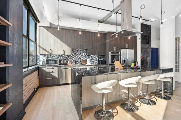 812 W Van Buren ST #5A, Chicago, IL 60607