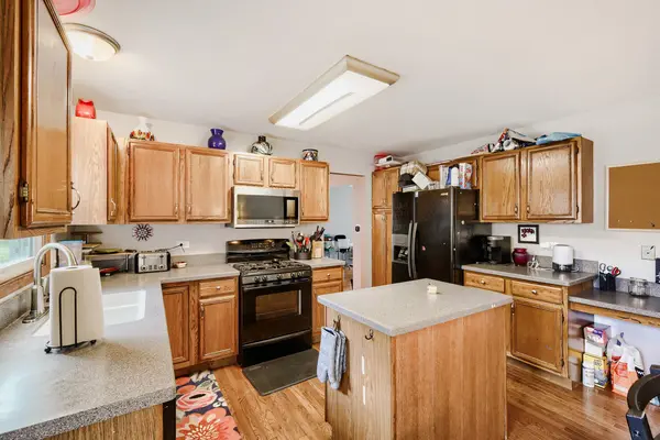 1721 Dorchester AVE, Algonquin, IL 60102