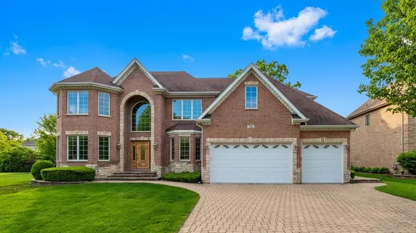 281 N Forest DR, Addison, IL 60101