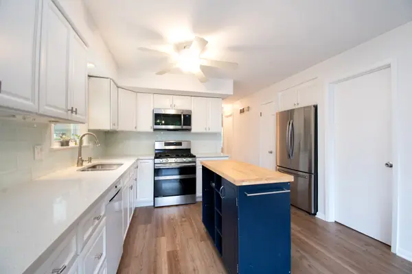 4145 Madison AVE, Brookfield, IL 60513