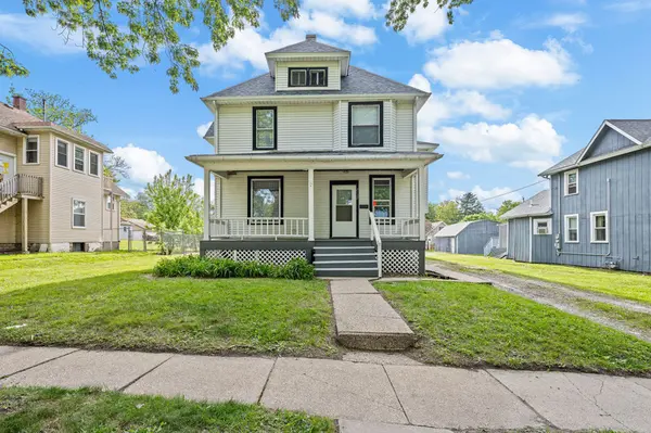 2132 Farnam ST, Davenport, IA 52803