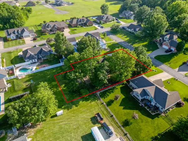 1204 Dylan LN, Carterville, IL 62918