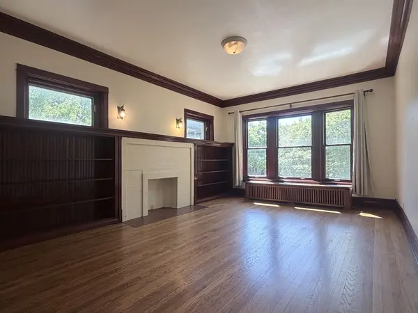 5559 S Blackstone AVE #2, Chicago, IL 60637