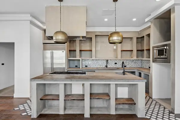 1412 W Fuller ST, Chicago, IL 60608