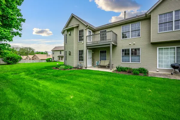 183 McLaren DR N #183, Sycamore, IL 60178