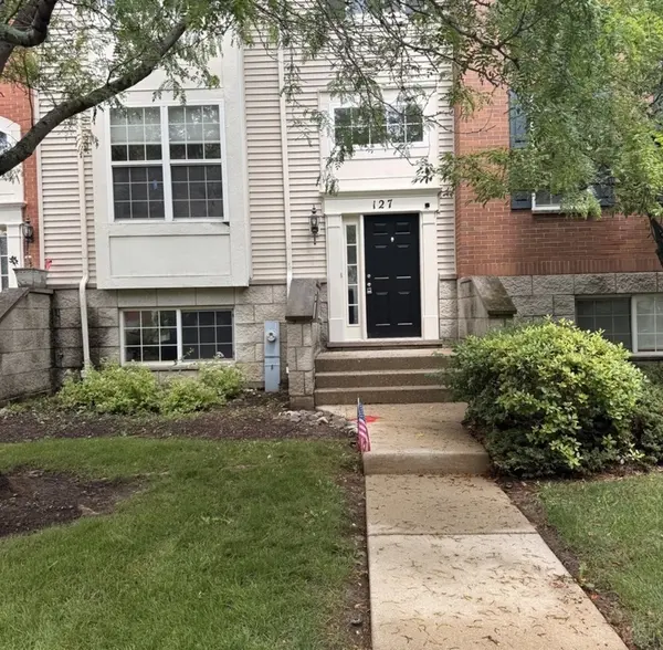 127 Willey ST,  Gilberts,  IL 60136