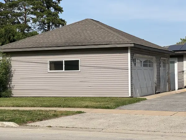 155 N Mill RD, Wood Dale, IL 60191