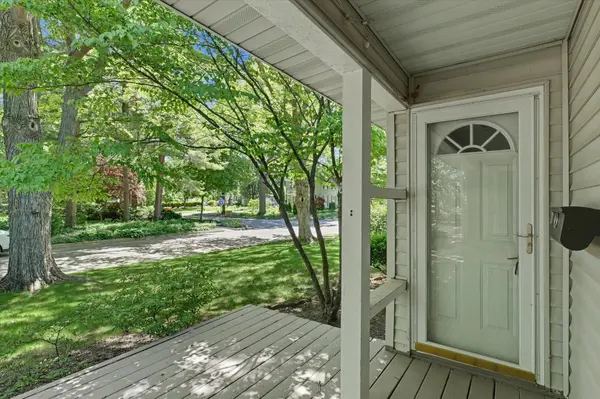 407 S Mckinley AVE, Champaign, IL 61821