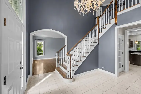 14584 N Somerset CIR, Libertyville, IL 60048