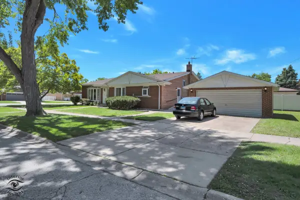 5532 Oak Center DR, Oak Lawn, IL 60453