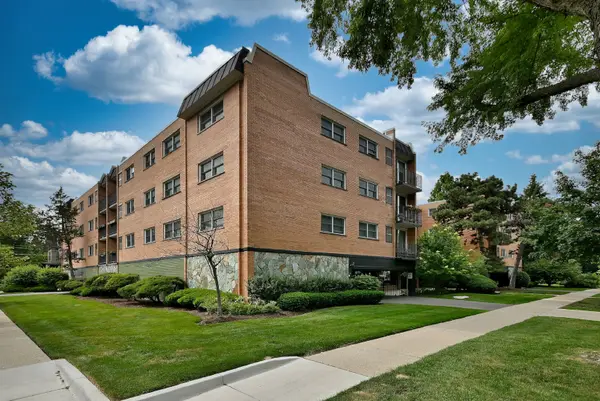 333 S East AVE #202, Oak Park, IL 60302