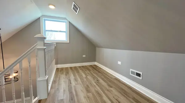 3647 W 57th PL, Chicago, IL 60629