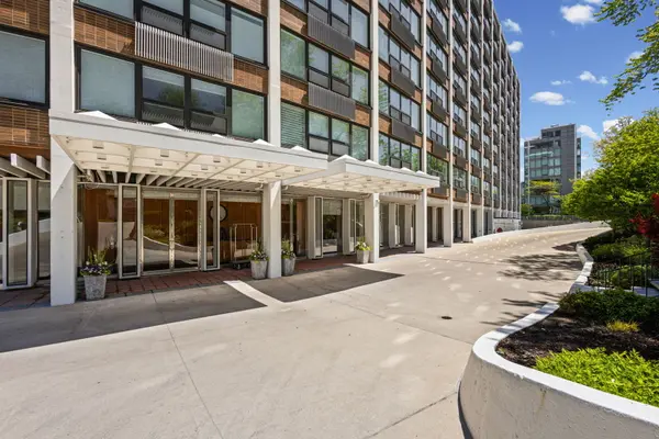 1630 Sheridan RD #10A, Wilmette, IL 60091