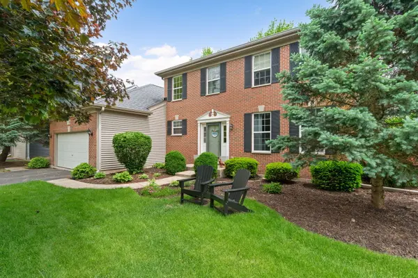 110 Saint Germain PL, St. Charles, IL 60175