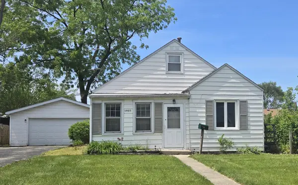1921 Kelly AVE,  Crest Hill,  IL 60403