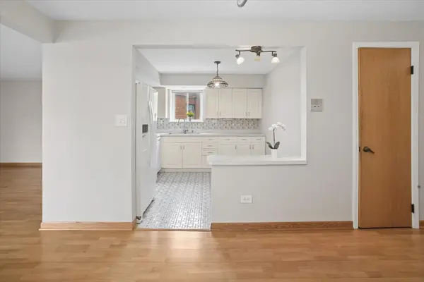 5309 N Delphia AVE #209, Chicago, IL 60656