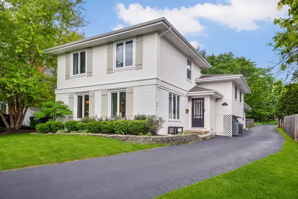 312 Spring AVE, Glen Ellyn, IL 60137