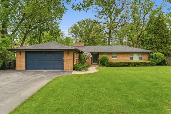 1725 Sunset Ridge RD, Glenview, IL 60025