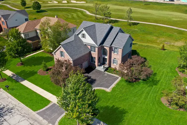 73 OPEN Pkwy S, Hawthorn Woods, IL 60047