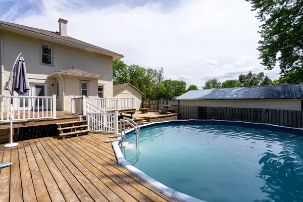 617 9th AVE, De Witt, IA 52472