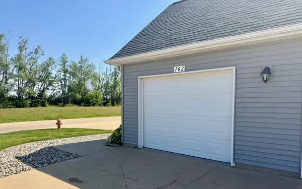 3030 Stillwater LNDG #102, Urbana, IL 61802