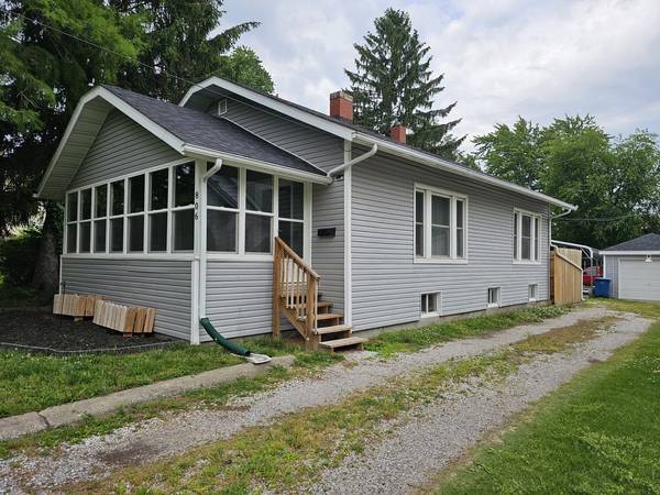 806 N 12th ST, Mt Vernon, IL 62864