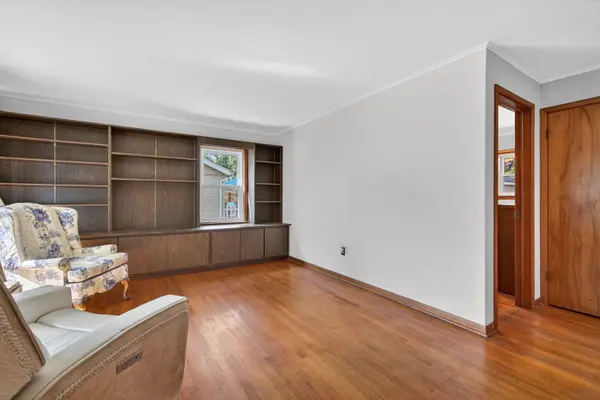 11006 Oxford AVE, Chicago Ridge, IL 60415