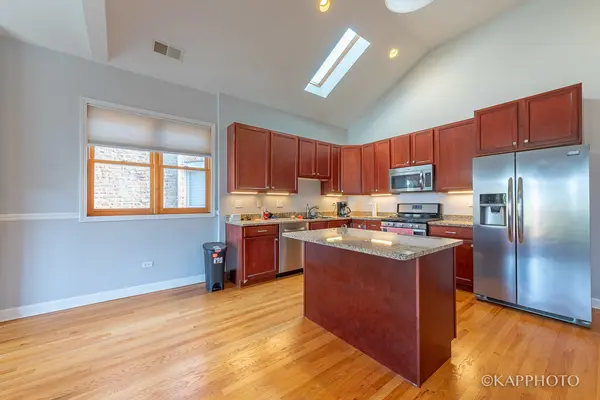 5137 S Wabash AVE, Chicago, IL 60615