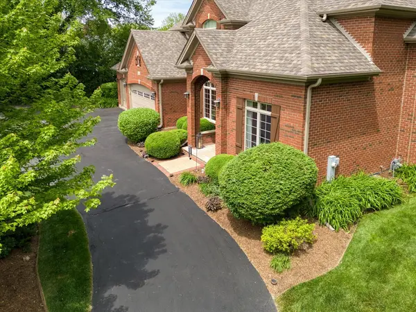 28616 W Park DR, Barrington, IL 60010