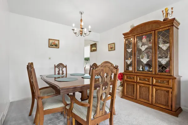 8559 N Osceola AVE, Niles, IL 60714