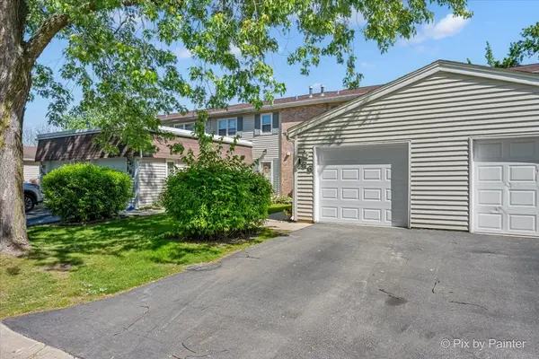 166 Tracy WAY, Bolingbrook, IL 60440