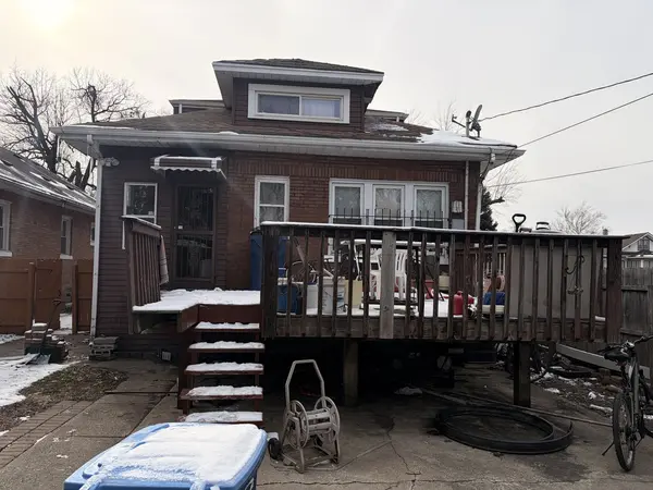 153 S 18th AVE, Maywood, IL 60153