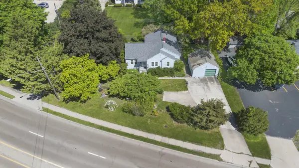 1968 Columbus ST, Ottawa, IL 61350