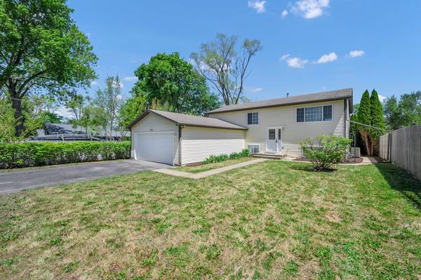34841 N Oakside AVE, Ingleside, IL 60041
