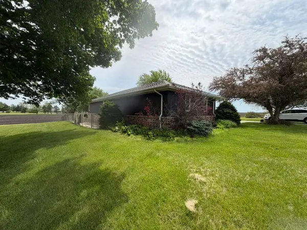 1698 E 950th RD, Tonica, IL 61370