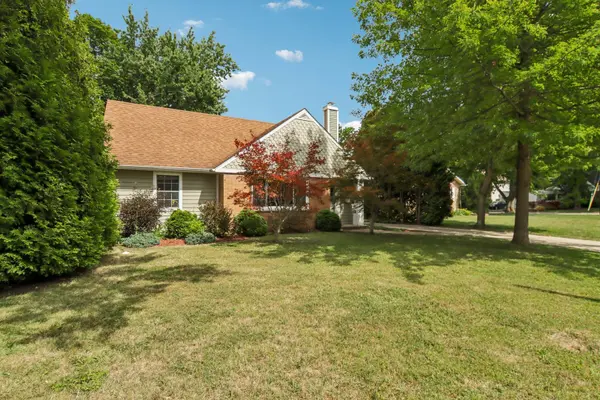409 Hubbard AVE, Elgin, IL 60123
