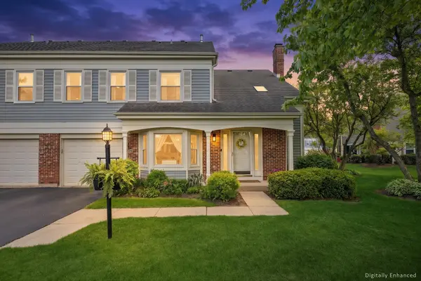 2026 N Charter Point DR, Arlington Heights, IL 60004